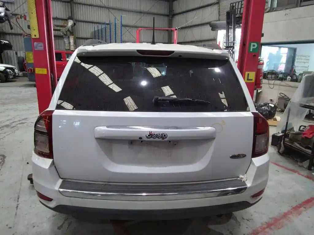 Used Jeep Compass 2014 – image 4 - All Good Parts