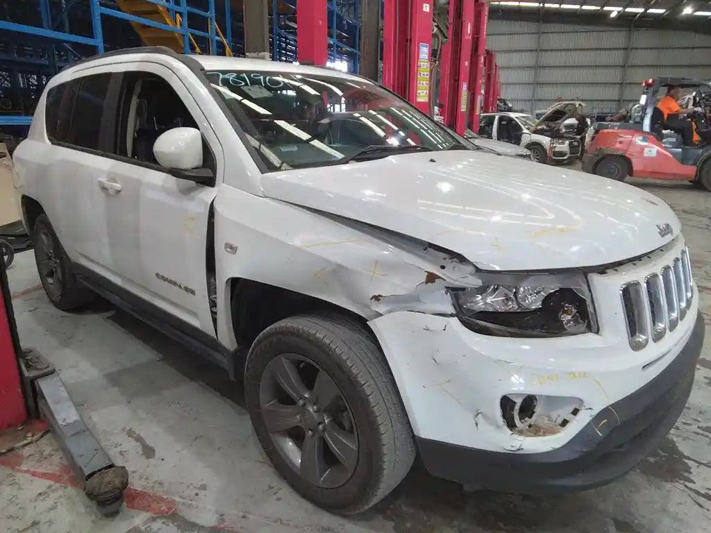 Used Jeep Compass 2014 – image 2 - All Good Parts