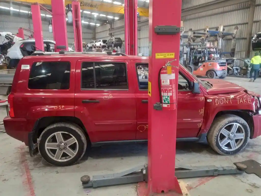 Used Jeep Patriot 2008 – image 2 - All Good Parts