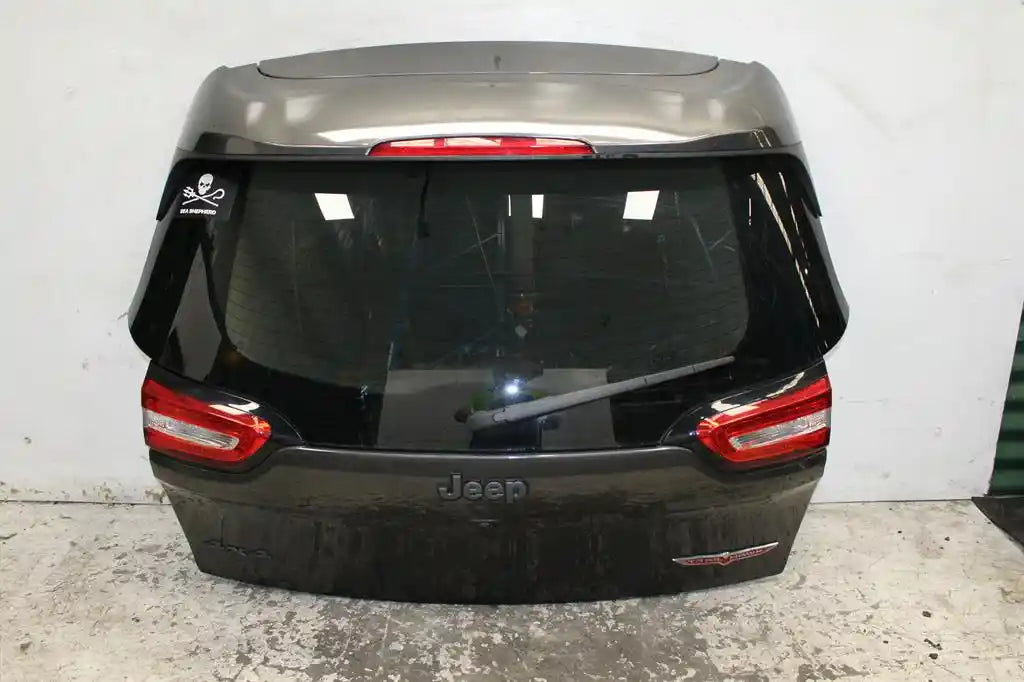 Used Jeep, Cherokee Bootlid/Tailgate Kl Tailgate W/ Camera Type 02/14 03/18 2015 – image 1 - All Good Parts