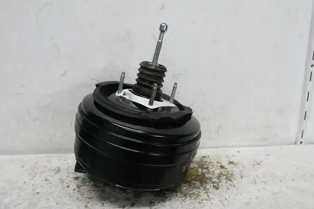 Used Jeep, Cherokee Brake Booster Petrol 3.2 Kl 02/14 11/22 2015 – image 1 - All Good Parts