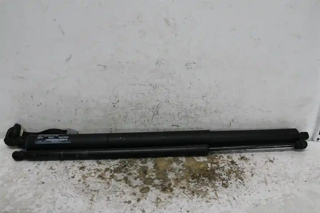 Used Jeep, Cherokee Hatch Strut Kl Pair Power Type 02/14 11/22 2015 – image 1 - All Good Parts