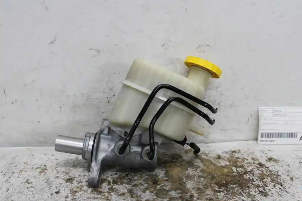 Used Jeep, Cherokee Master Cylinder Kl 06/14 11/22 2015 – image 1 - All Good Parts