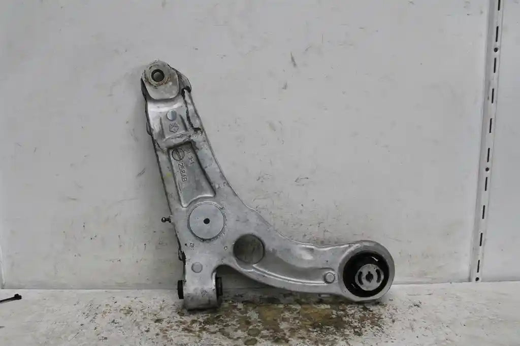 Used Jeep, Cherokee Right Front Lower Control Arm Kl Trailhawk 02/14 03/18 2015 – image 1 - All Good Parts