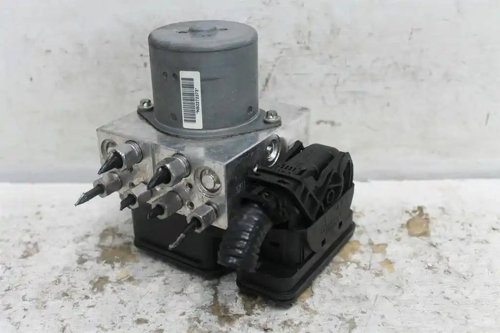 Used Jeep, Grand Cherokee Abs Pump/Modulator Wk 10/10 02/22 2012 – image 1 - All Good Parts