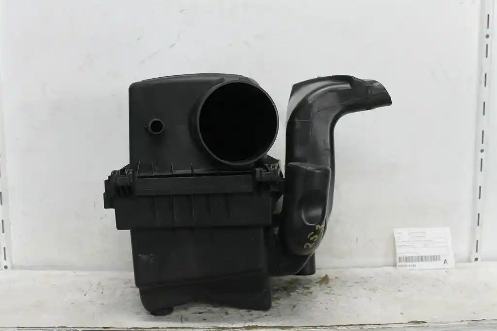 Used Jeep, Grand Cherokee Air Cleaner/Box Air Cleaner Wk 3.6 Petrol 10/10 02/22 2012 – image 1 - All Good Parts