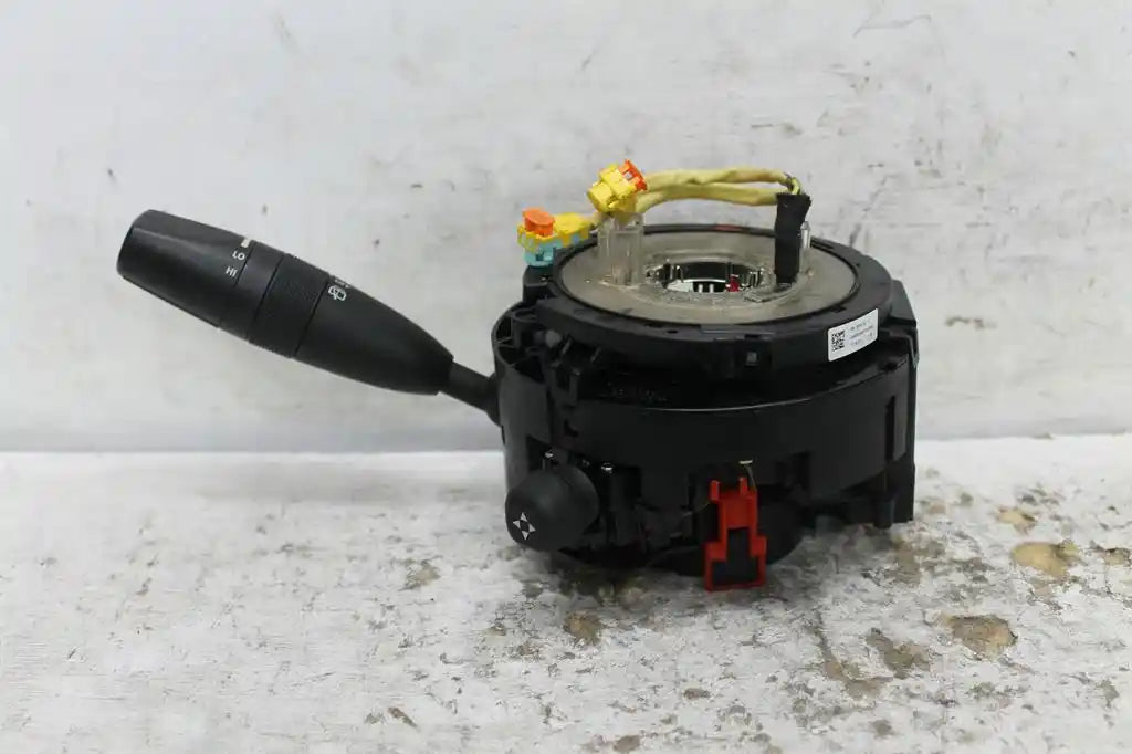 Used Jeep, Grand Cherokee Combination Switch Combination Switch Assy Wk Heated & Power Tilt Steering Wheel Type 10/10 03/13 2012 – image 1 - All Good Parts