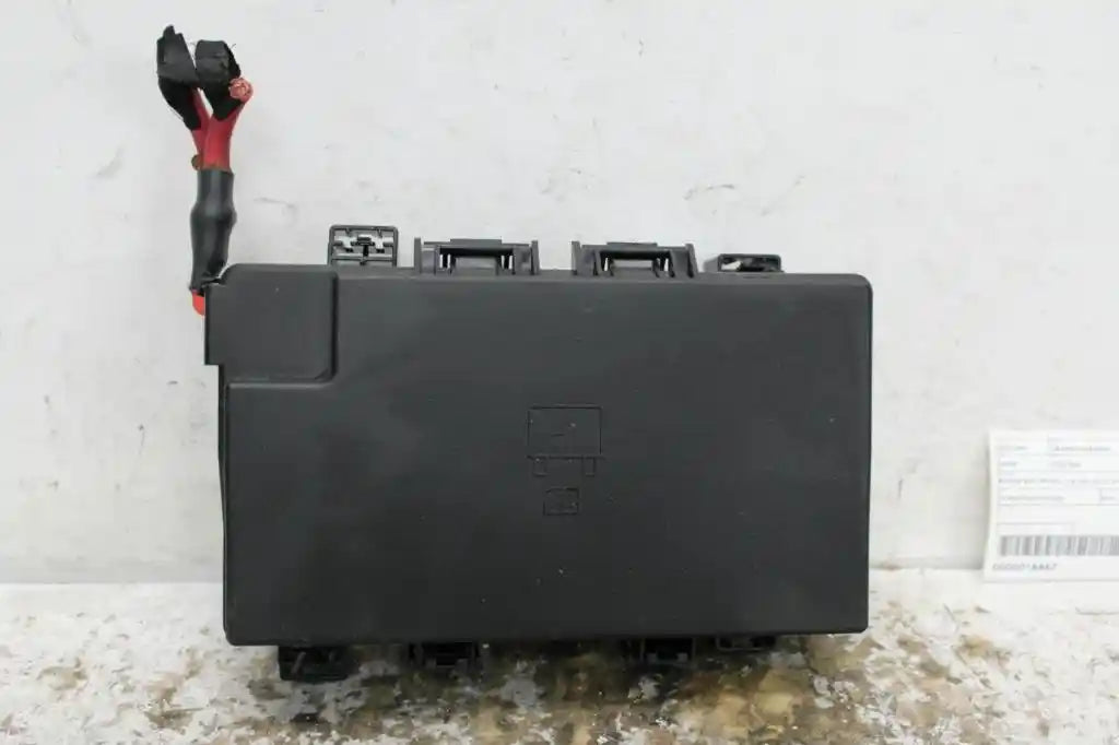 Used Jeep, Grand Cherokee Fuse Box Petrol 3.6 Wk 03/13 09/16 2014 – image 1 - All Good Parts