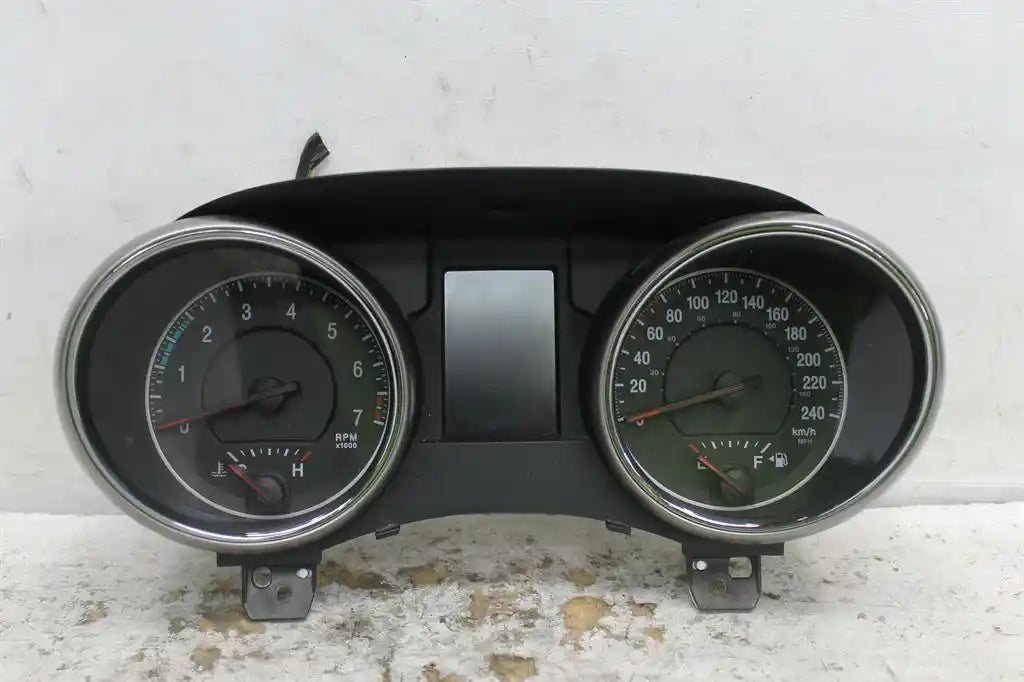 Used Jeep, Grand Cherokee Instrument Cluster Petrol 3.6 Auto T/M Wk 10/10 03/13 2012 – image 1 - All Good Parts