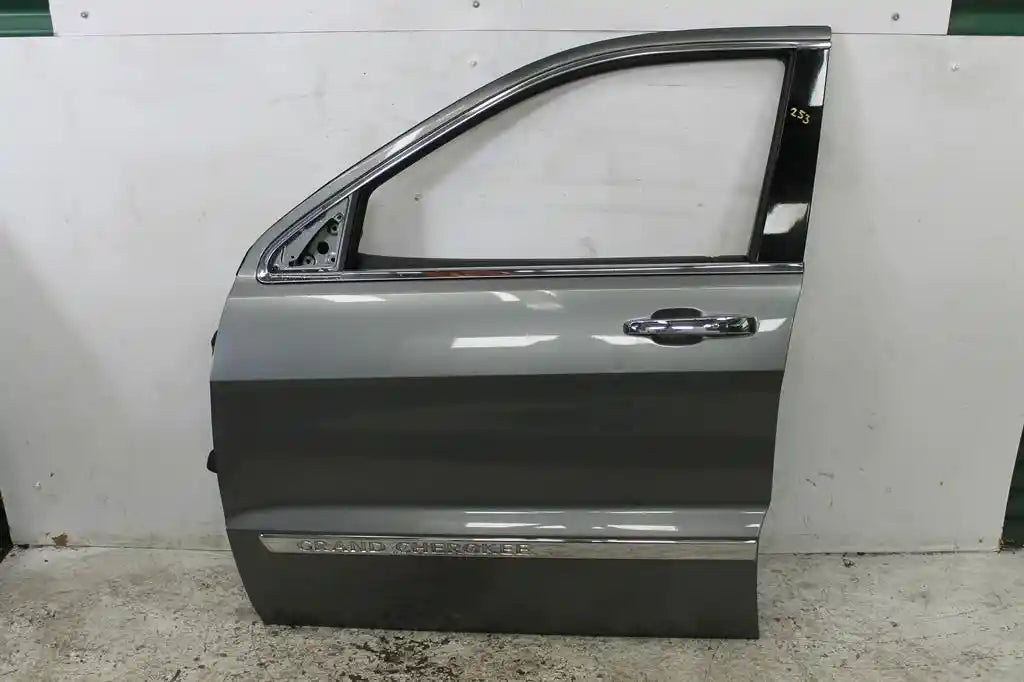 Used Jeep, Grand Cherokee Left Front Door Wk W/ Mould Type 10/10 03/13 2012 – image 1 - All Good Parts