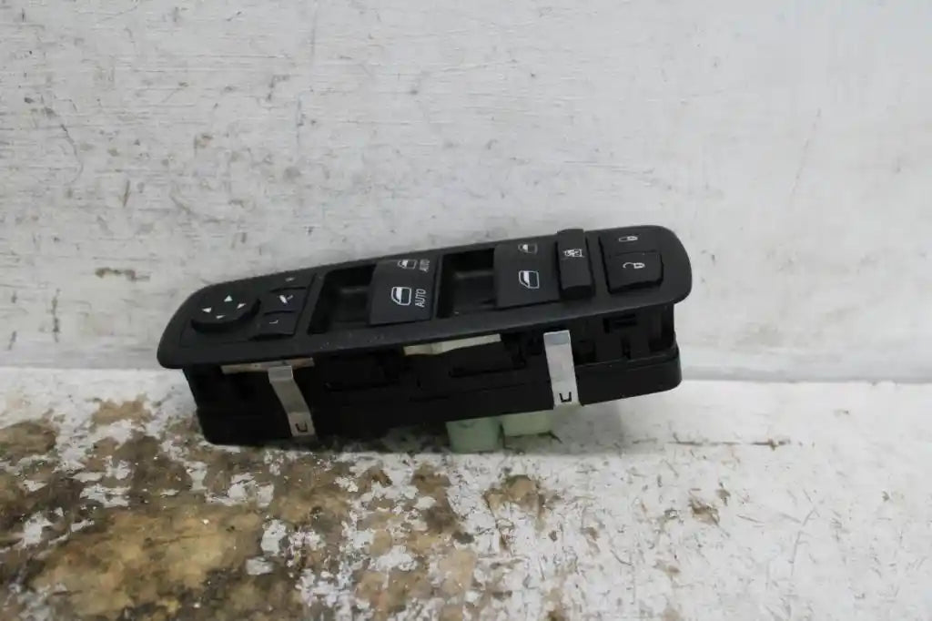 Used Jeep, Grand Cherokee Power Window Switch Rh Front (Master Switch) Wk 10/10 02/22 2014 – image 1 - All Good Parts
