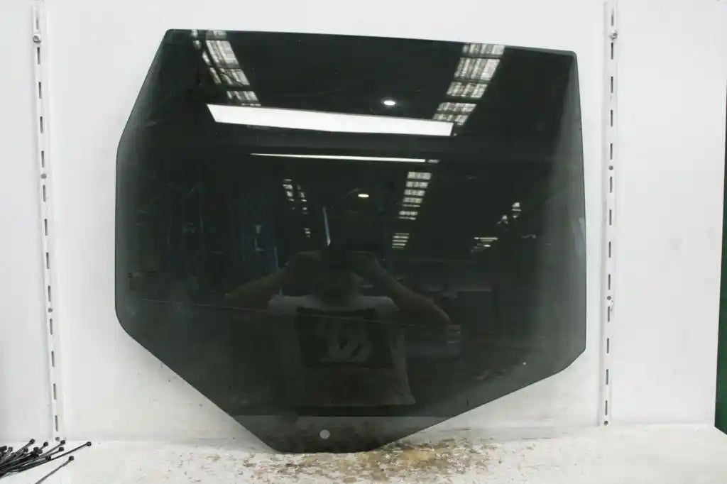 Used Jeep, Grand Cherokee Right Rear Door Window Wk Dark Tinted 10/10 02/22 2014 – image 1 - All Good Parts