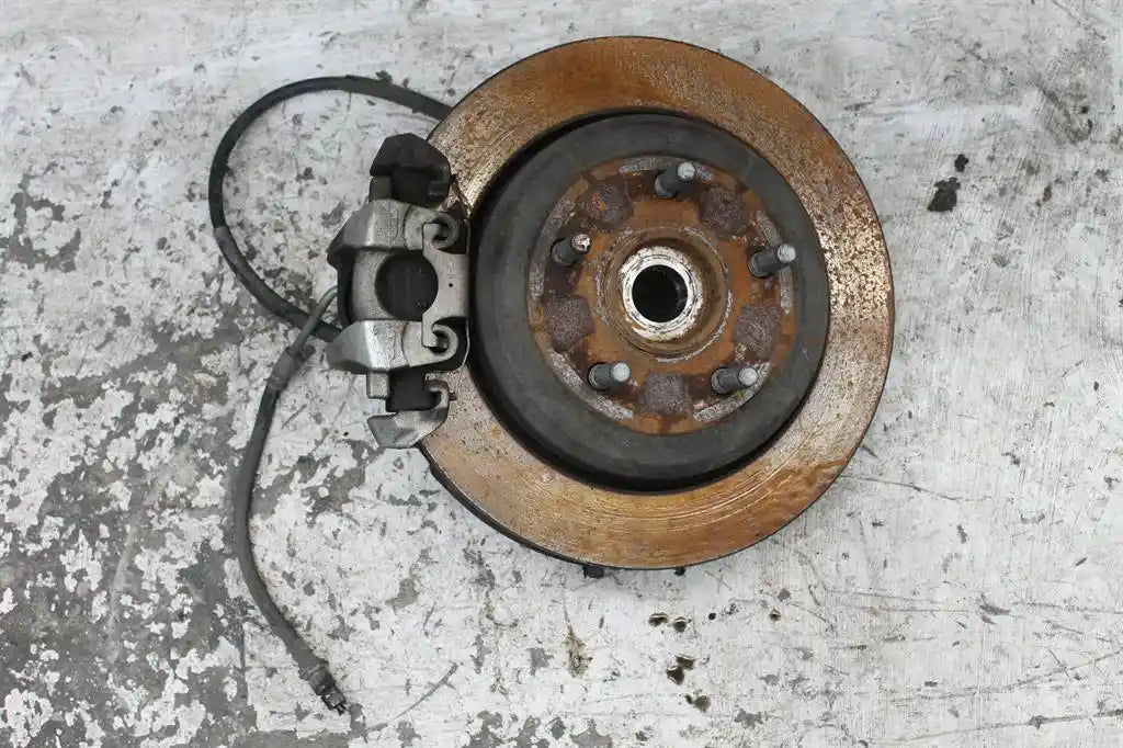 Used Jeep, Grand Cherokee Right Rear Hub Assembly Wk 4Wd Non Srt8/Srt 10/10 09/16 2012 – image 1 - All Good Parts
