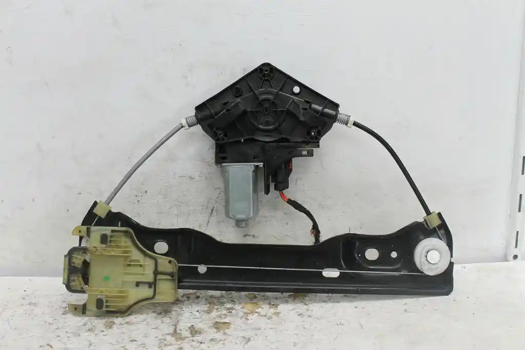 Used Jeep, Grand Cherokee Right Rear Wnd Reg/Motor Wk 10/10 02/22 2012 – image 1 - All Good Parts