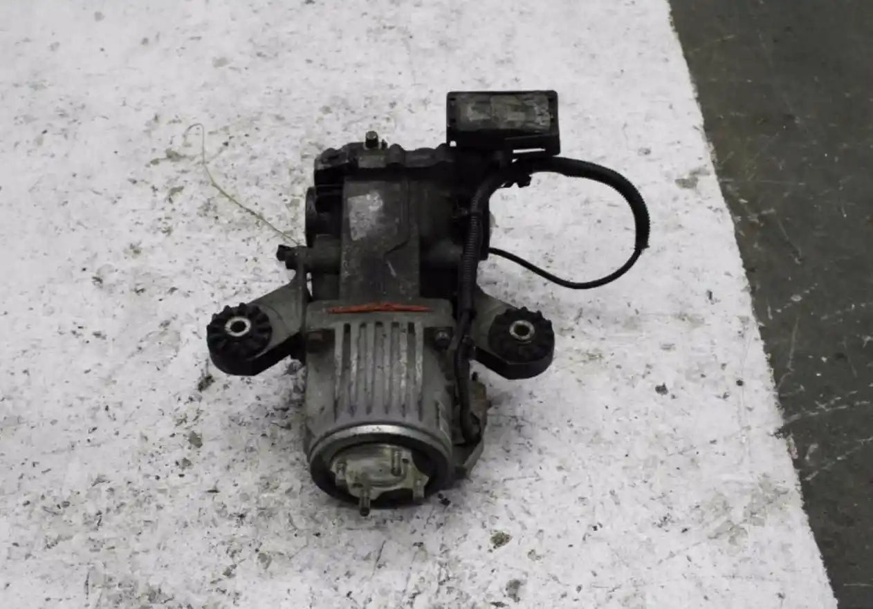 Used Jeep, Patriot Differential Centre Rear, 2.4, Auto/Manual T/M, Mk, Petrol, 08/07-12/16 J6317 2010 – main images - All Good Parts