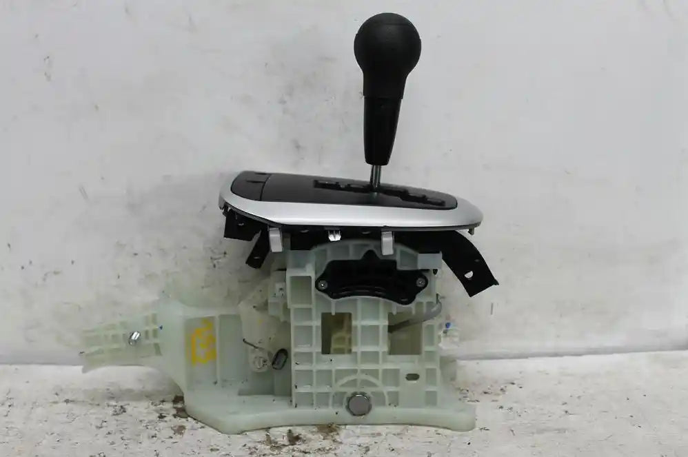 Used Kia, Picanto Gear Stick/Shifter Ja 05/17 2023 – image 1 - All Good Parts