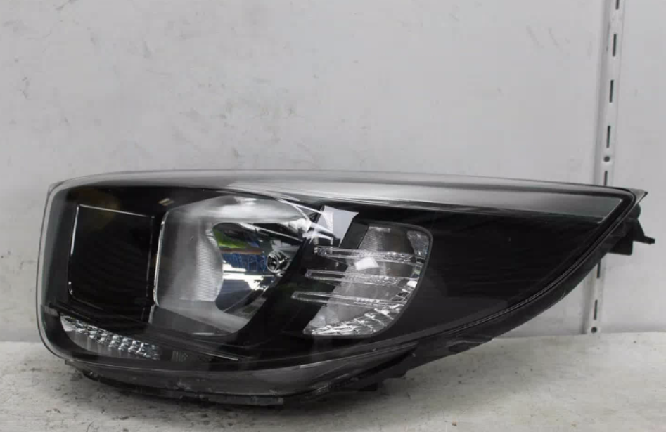 Used Kia, Picanto Left Headlamp Ja Bi Halogen Type 08/20 07/23 2023 – image 1 - All Good Parts