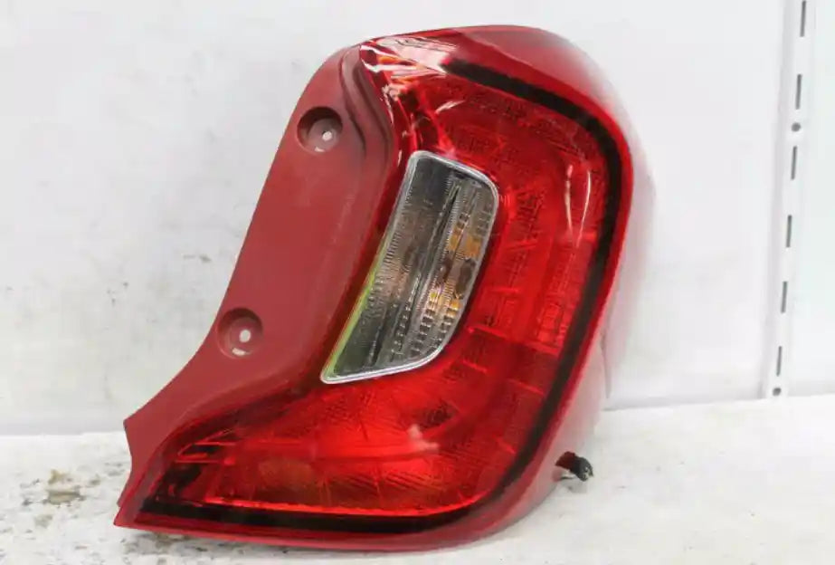 Used Kia, Picanto Right Taillight In Body Non Led Type Ja 05/17 07/23 2023 – image 1 - All Good Parts