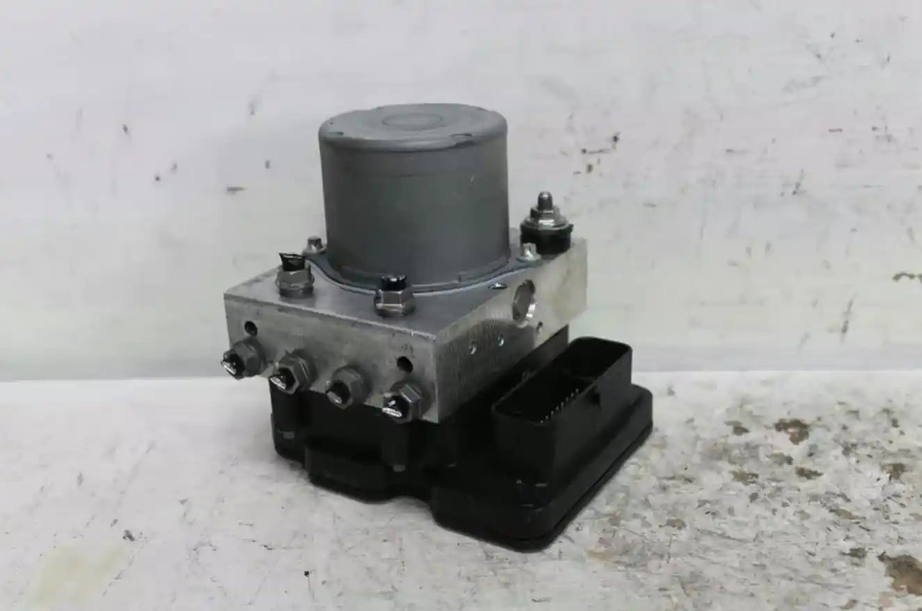 Used LDV, G10 Abs Pump/Modulator Sv7A/Sv7C Wagon/Van 04/15 2020 – image 1 - All Good Parts