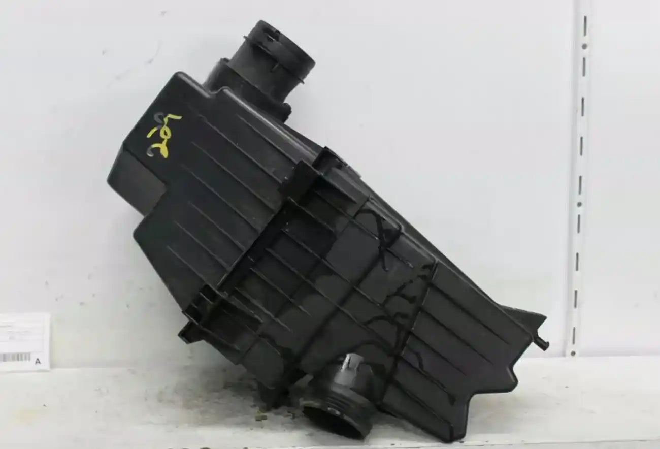 Used LDV, G10 Air Cleaner/Box Air Cleaner Sv7A/Sv7C 1.9 Diesel 04/15 06/21 2020 – image 1 - All Good Parts