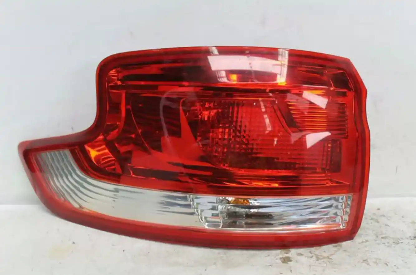 Used LDV, G10 Left Taillight Sv7C Van In Body Tailgate Type Non Led 04/15 2020 – image 1 - All Good Parts