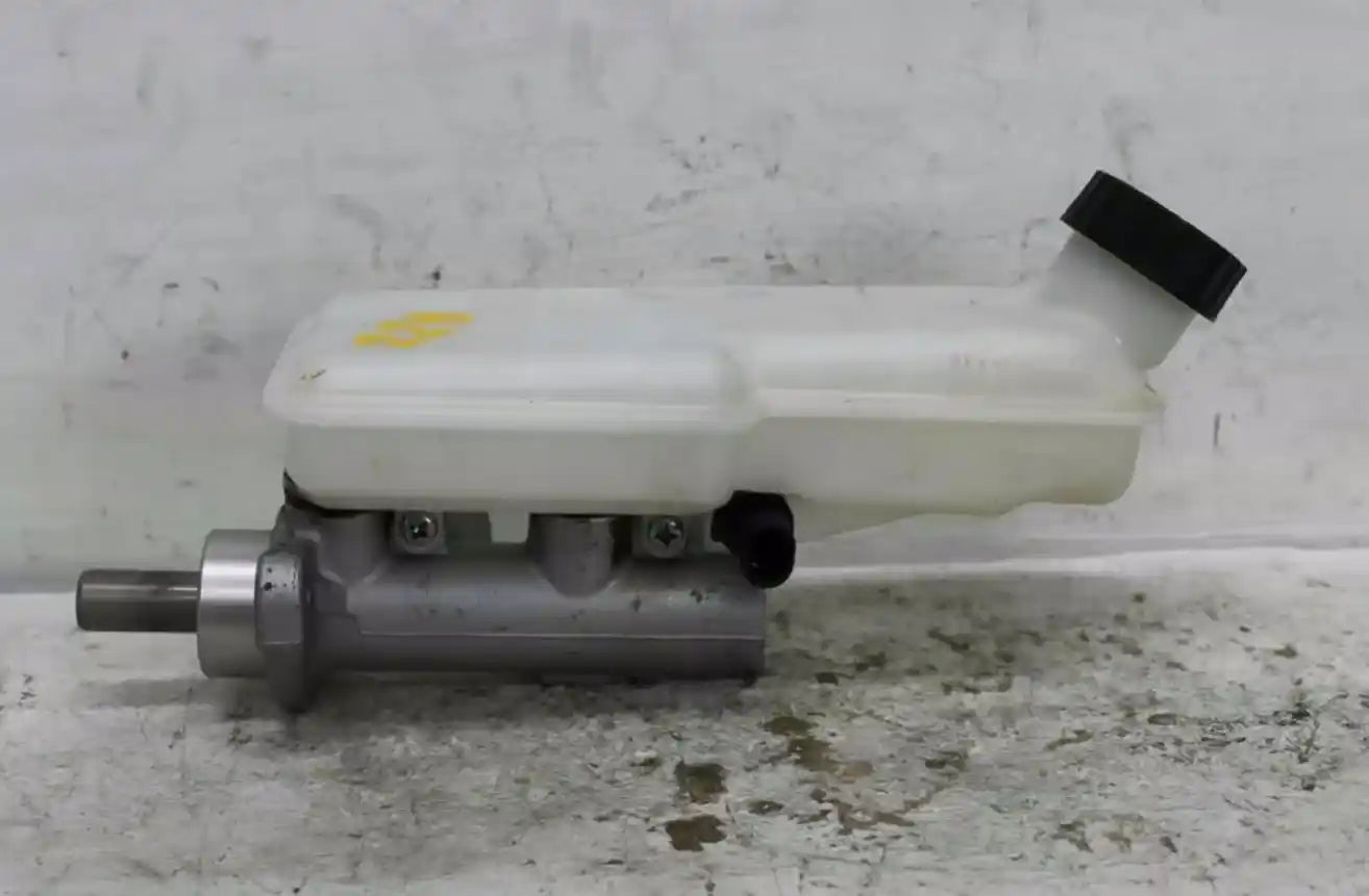 Used LDV, G10 Master Cylinder Sv7A/Sv7C Wagon/Van 04/15 2020 – image 1 - All Good Parts