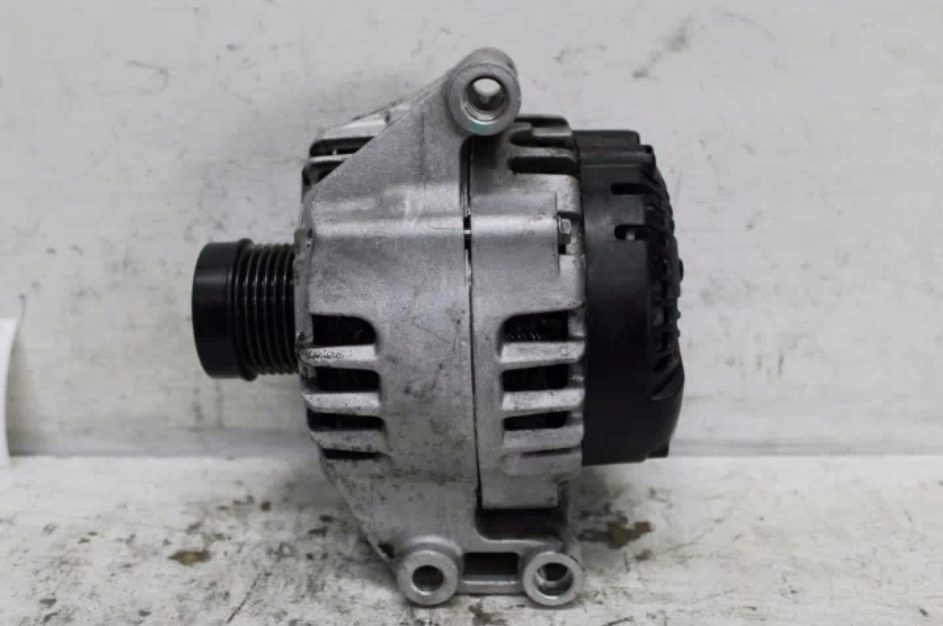 Used LDV, G10 Alternator Petrol 2.0 Sv7A/Sv7C Wagon/Van 04/15 2018 – image 1 - All Good Parts