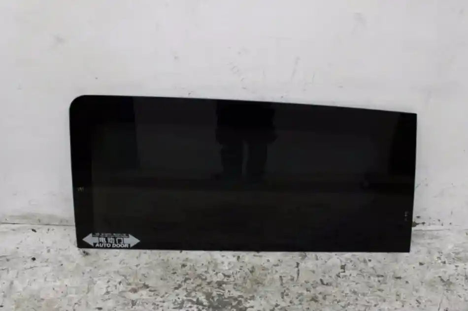 Used LDV, G10 Left Rear Door Window Sv7A Wagon Pop Out Glass Type 04/15 08/22 2018 – image 1 - All Good Parts