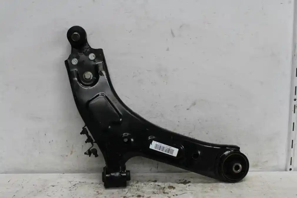 Used LDV, G10 Right Front Lower Control Arm Sv7A/Sv7C Wagon/Van 04/15 2018 – image 1 - All Good Parts