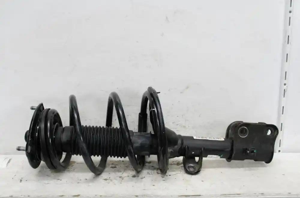 Used LDV, G10 Right Front Strut Sv7A/Sv7C Wagon/Van 04/15 2018 – image 1 - All Good Parts