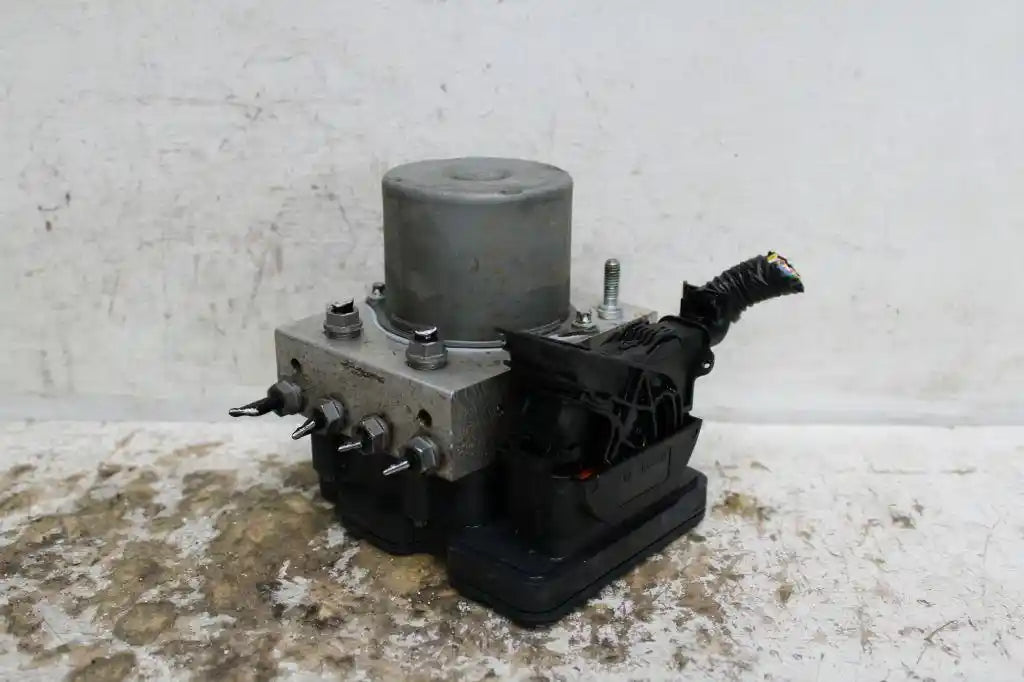 Used LDV, G10 Abs Pump/Modulator Sv7A/Sv7C Wagon/Van 04/15 2017 – image 1 - All Good Parts