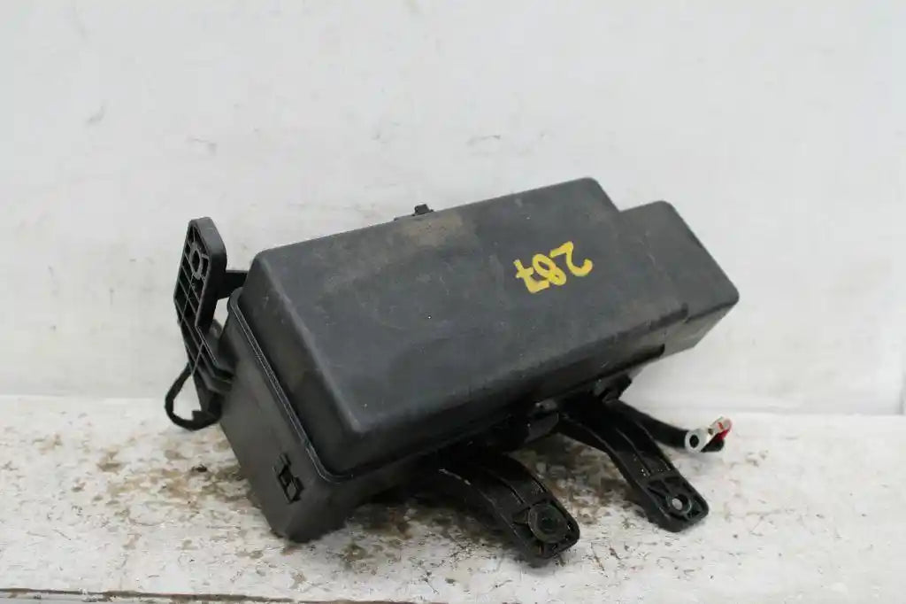 Used LDV, G10 Fuse Box Diesel 1.9 Sv7A/Sv7C Wagon/Van 04/15 08/21 2017 – image 1 - All Good Parts