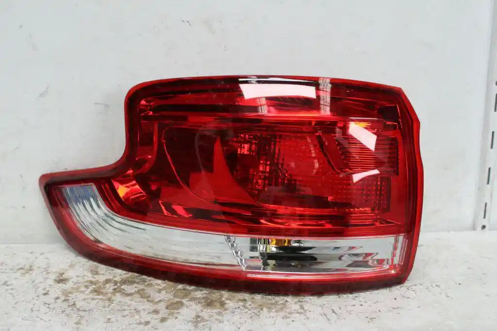 Used LDV, G10 Left Taillight Sv7C Van In Body Tailgate Type Non Led 04/15 2017 – image 1 - All Good Parts