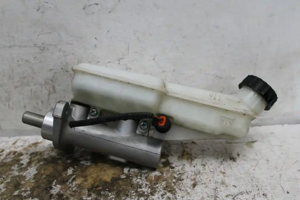 Used LDV, G10 Master Cylinder Sv7A/Sv7C Wagon/Van 04/15 2017 – image 1 - All Good Parts