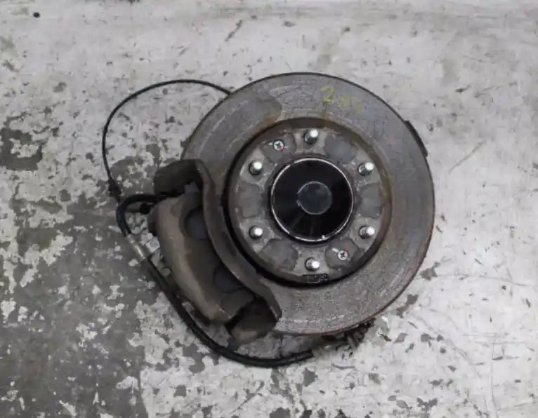 Used LDV, G10 Right Front Hub Assembly Sv7A/Sv7C Wagon/Van 04/15 2017 – image 1 - All Good Parts