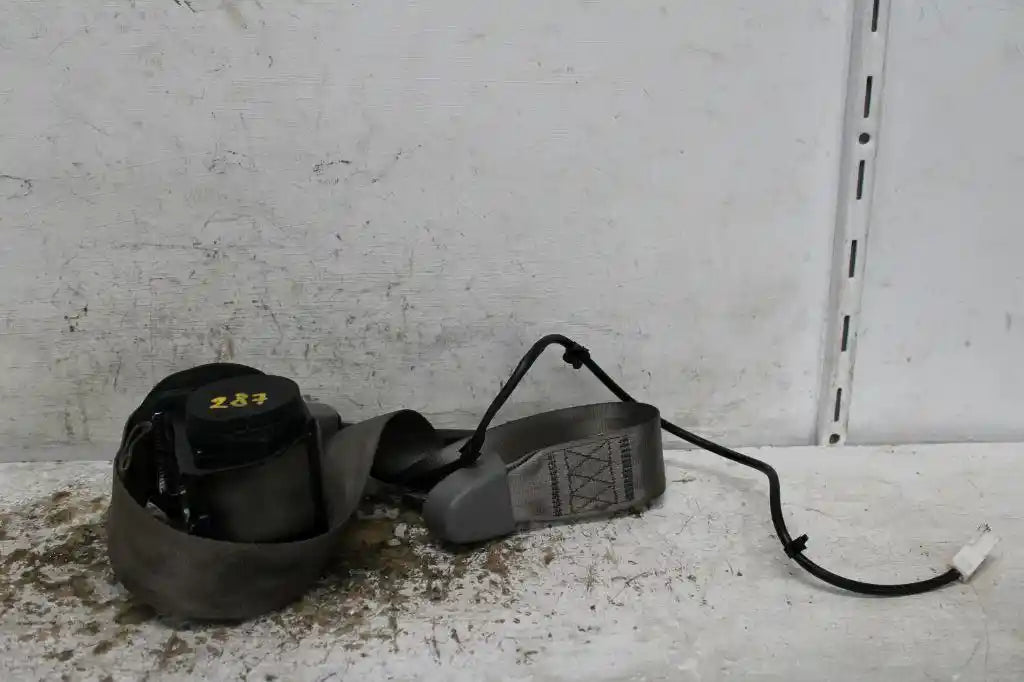 Used LDV, G10 Seat Belt Rh Front Assy (Belt And Stalk) Sv7A/Sv7C Wagon/Van 04/15 2017 – image 1 - All Good Parts