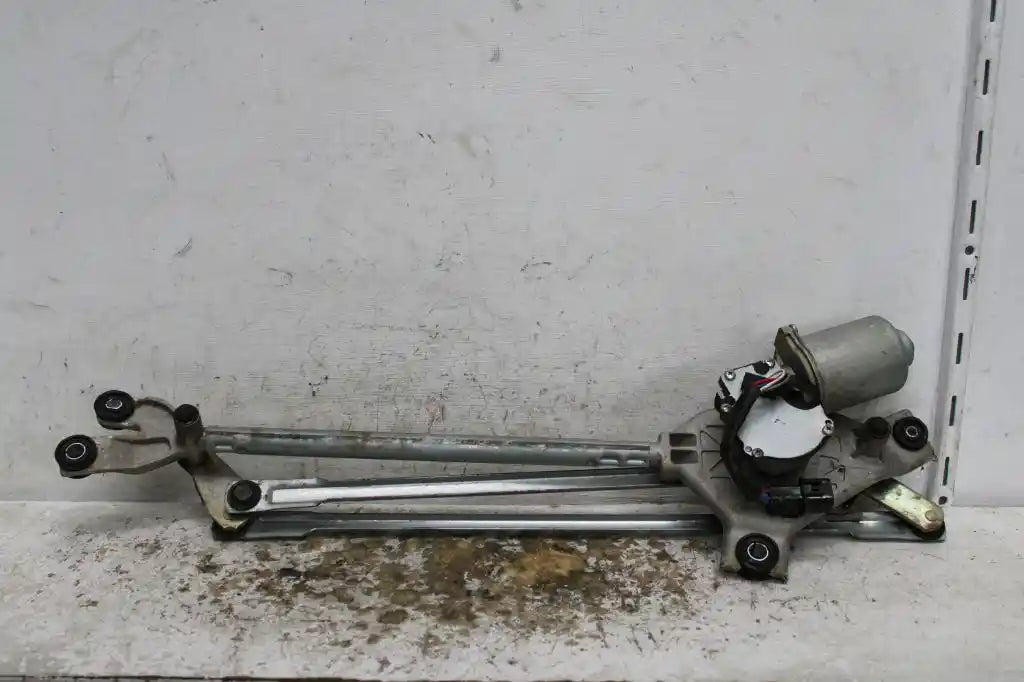 Used LDV, G10 Wiper Motor Front Sv7A/Sv7C Wagon/Van 04/15 2017 – image 1 - All Good Parts