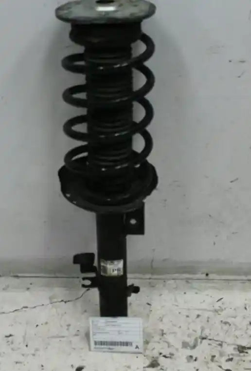 Used Land Rover, Freelander Right Front Strut Lf2 06/07 12/14 2010 – image 1 - All Good Parts