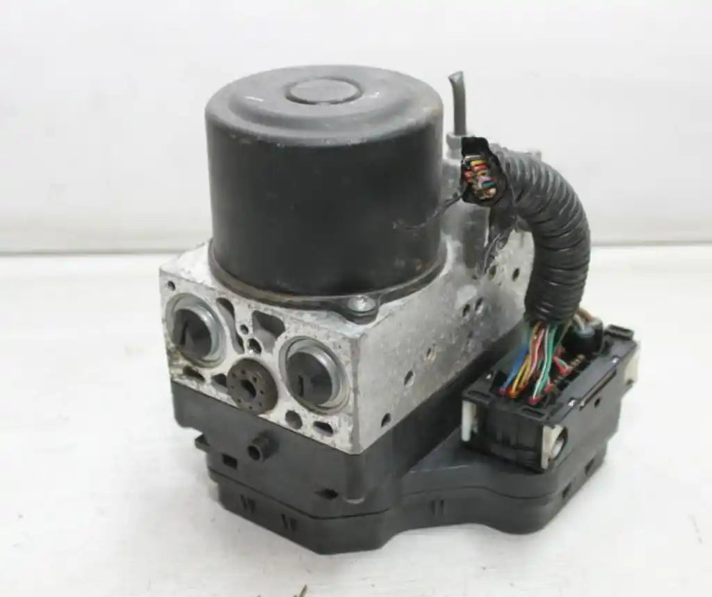 Used Lexus, IS250/IS250C Abs Pump/Modulator Gse20R, 11/05-12/14 J1097 2006 – main images - All Good Parts