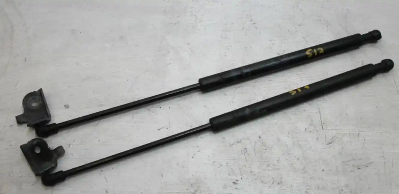 Used Lexus, IS250/IS250C Bonnet Hinge/Strut IS250/IS250C/Is350, Strut (Pair), Gse20R/Gse21R, 11/05-12/14 J05982A 2006 – main images - All Good Parts