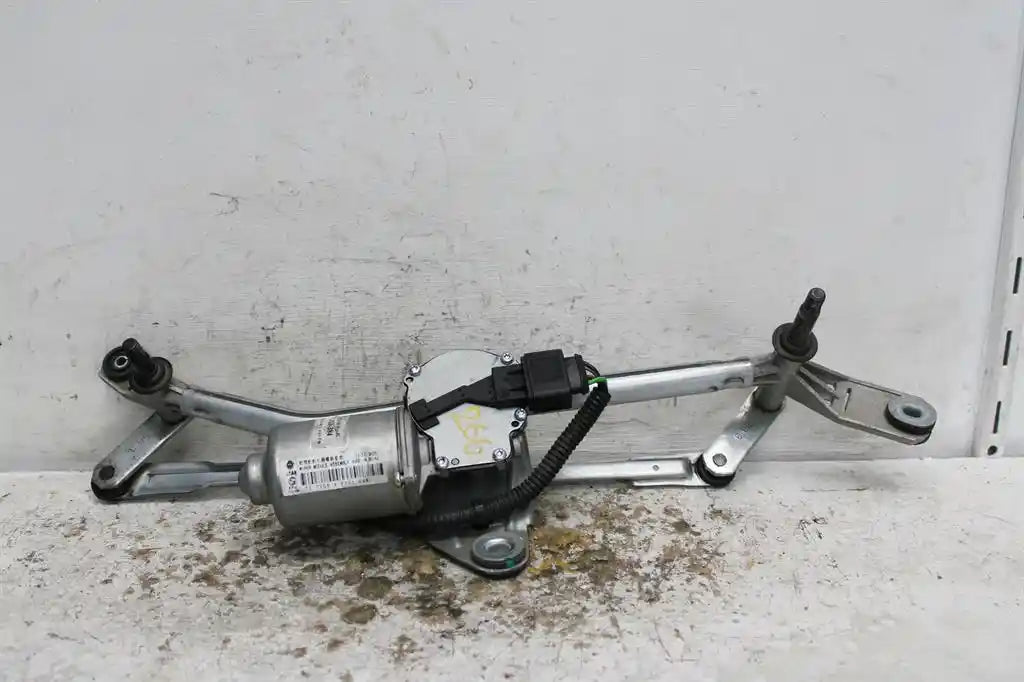 Used MG, Zs Wiper Motor Front Azs1 09/17 2023 – image 1 - All Good Parts