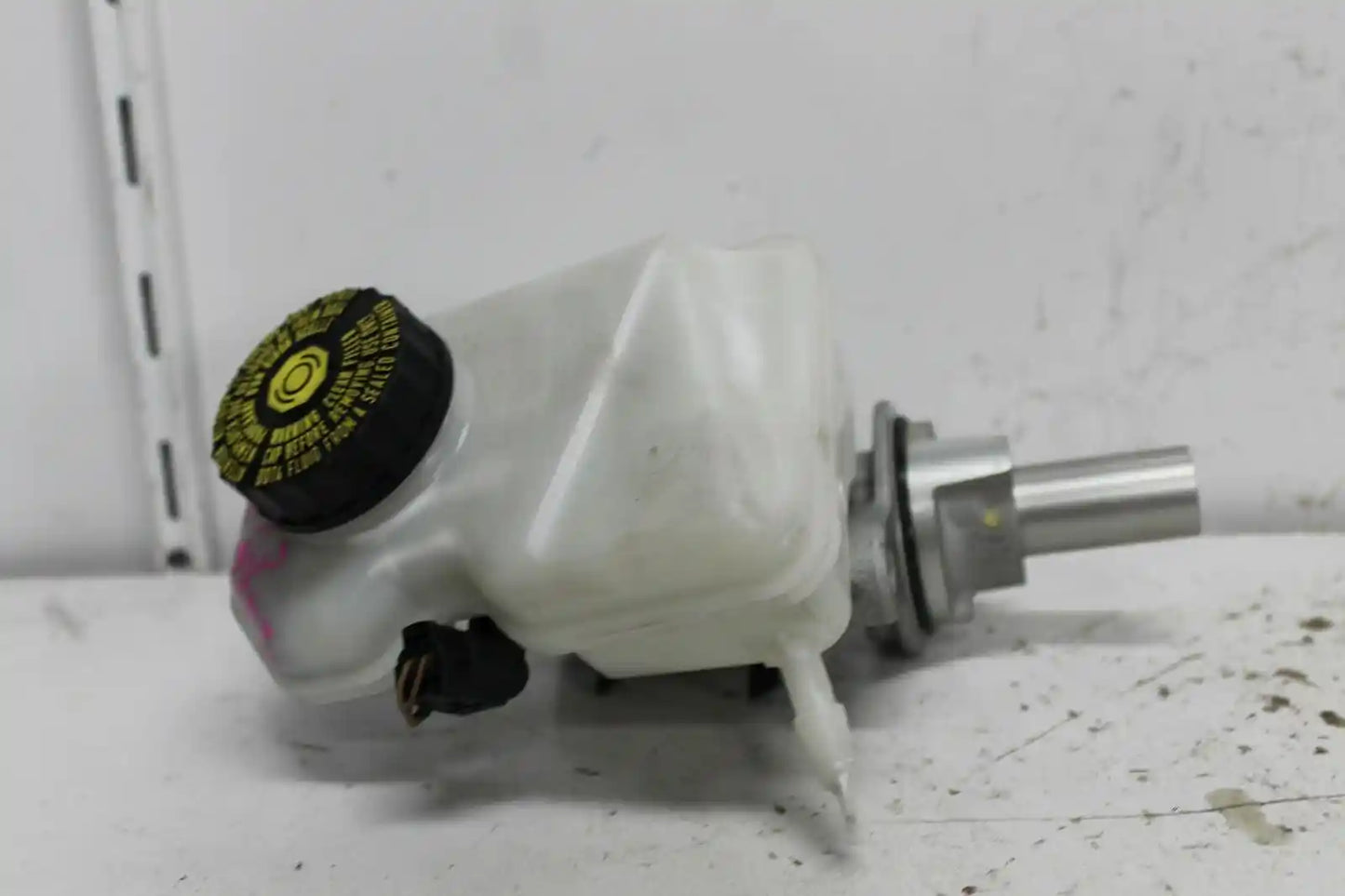 Used MINI, Clubman Master Cylinder F54 07/15 02/24 2016 – image 1 - All Good Parts
