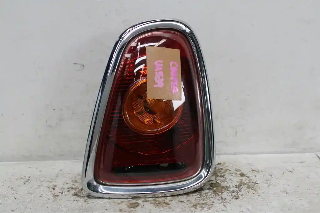 Used MINI, Cooper Right Taillight R56/R57 Hatch/Cabrio Amber Indicator Type 02/07 09/10 2007 – main images - All Good Parts