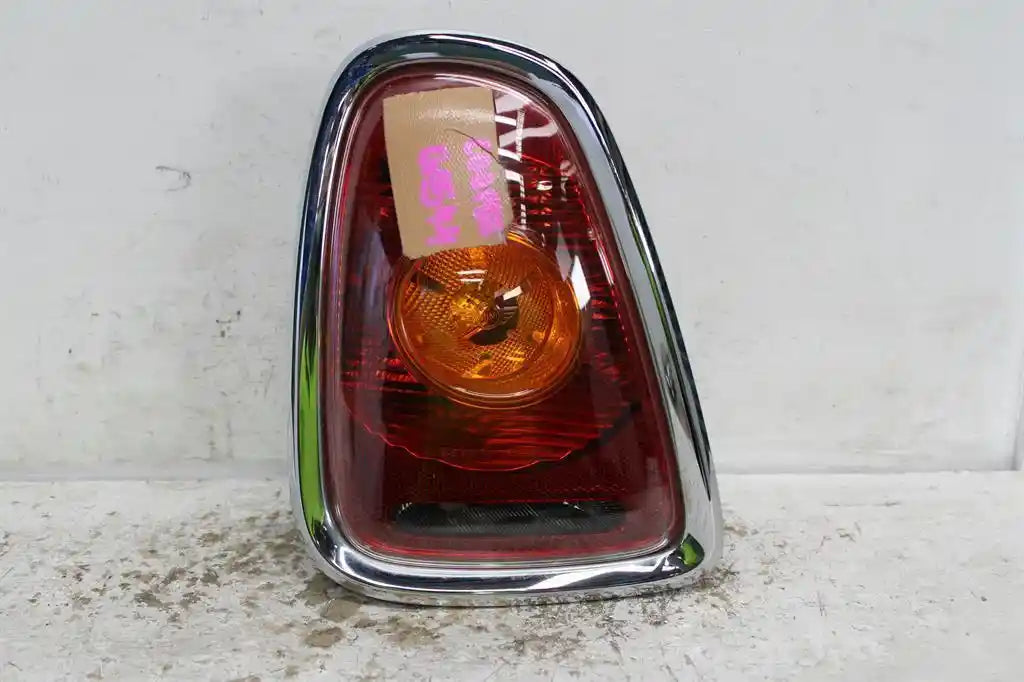 Used MINI, Cooper Left Taillight R56/R57 Hatch/Cabrio Amber Indicator Type 02/07 09/10 2007 – main images - All Good Parts