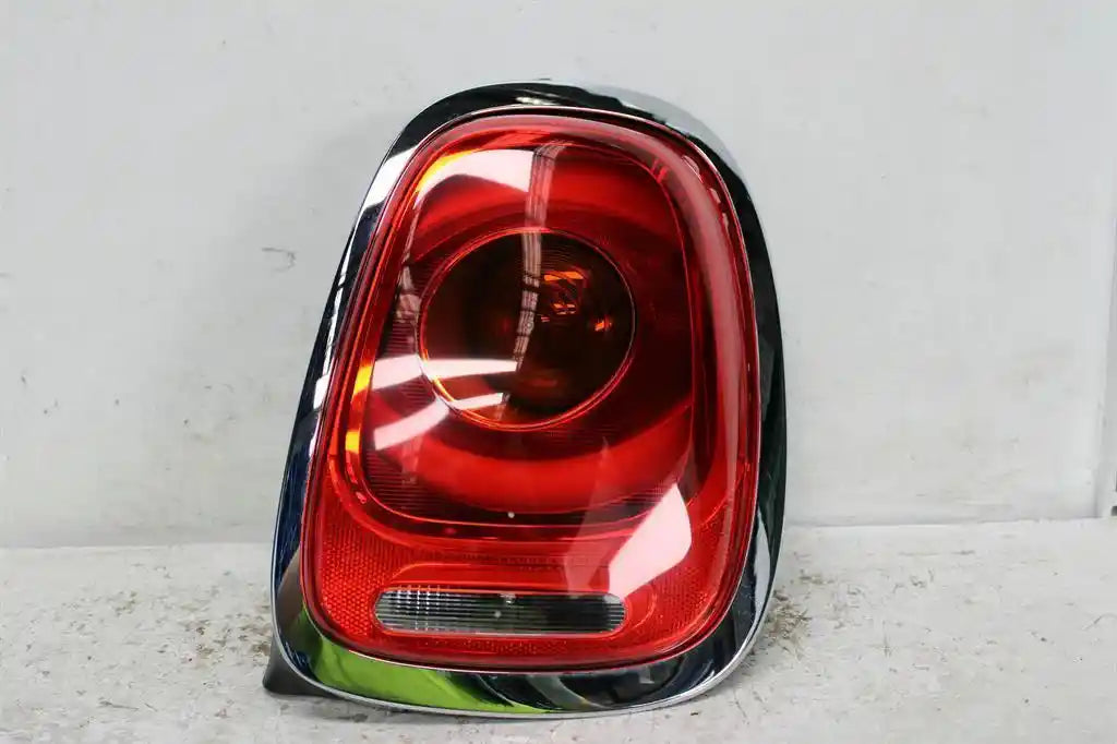 Used MINI, Cooper Right Taillight F55/F56/F57 In Body Non Led Type 04/14 2015 – main images - All Good Parts