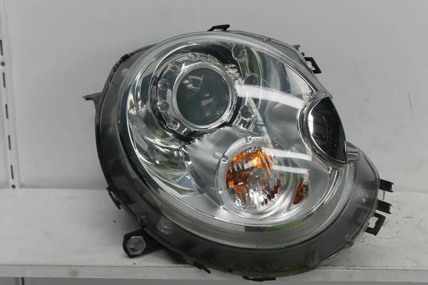 Used MINI, Cooper Right Headlamp R55/R56/R57 Xenon Type 03/07 05/15 2010 – main images - All Good Parts