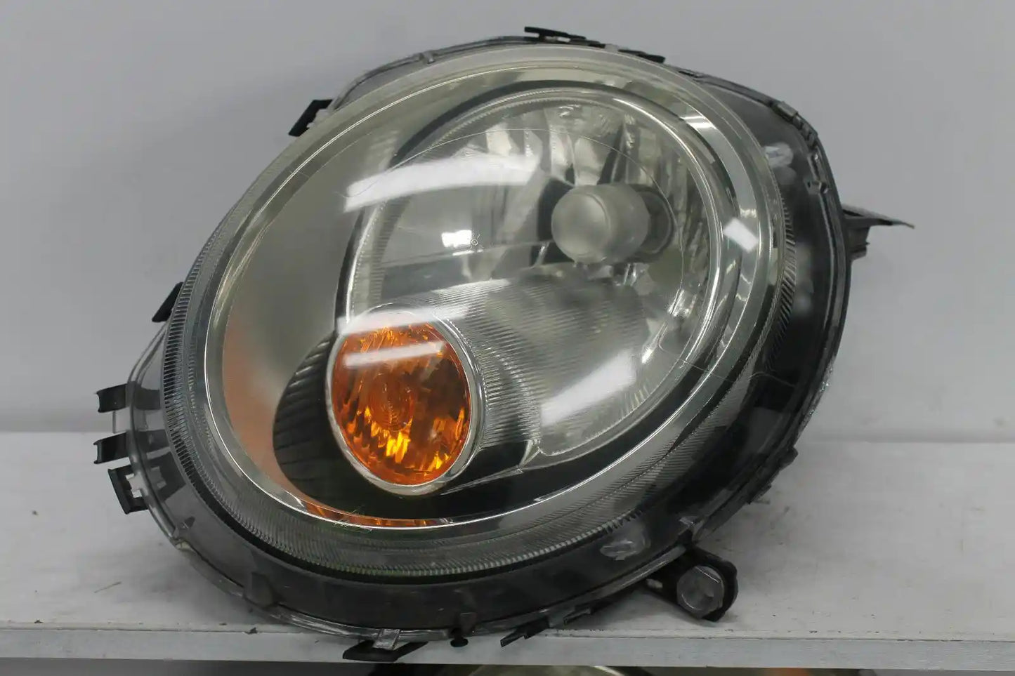Used MINI, Cooper Left Headlamp R55/R56/R57 Halogen Yellow Turn Indicator Type 03/07 05/15 2007 – main images - All Good Parts