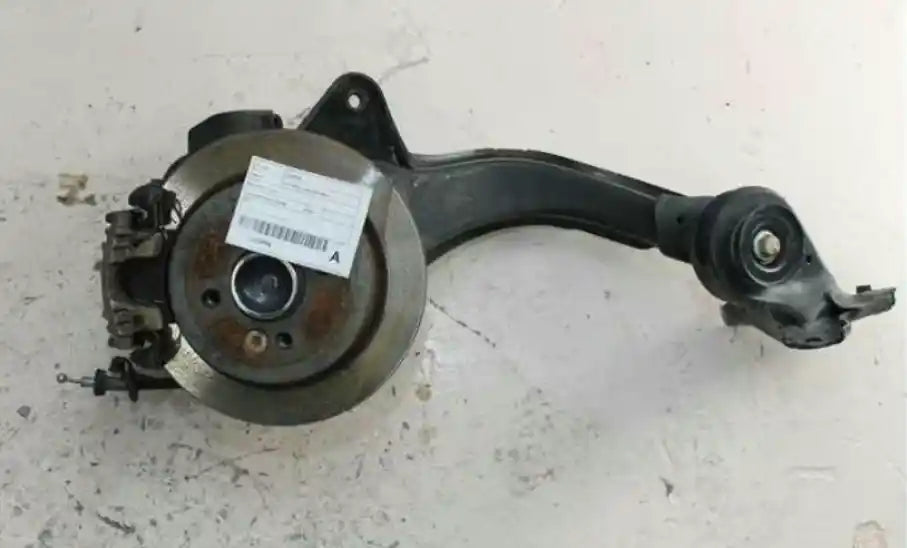 Used MINI, Cooper Left Rear Hub Assembly R5004/01 10/06 2003 – image 1 - All Good Parts