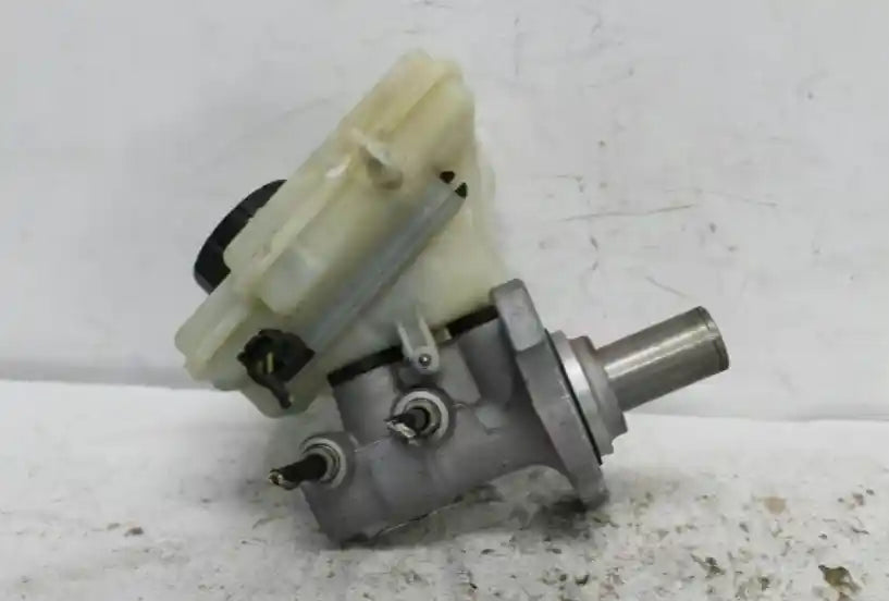 Used MINI, Cooper Master Cylinder R55/R56/R57 03/07 12/15 2011 – image 1 - All Good Parts