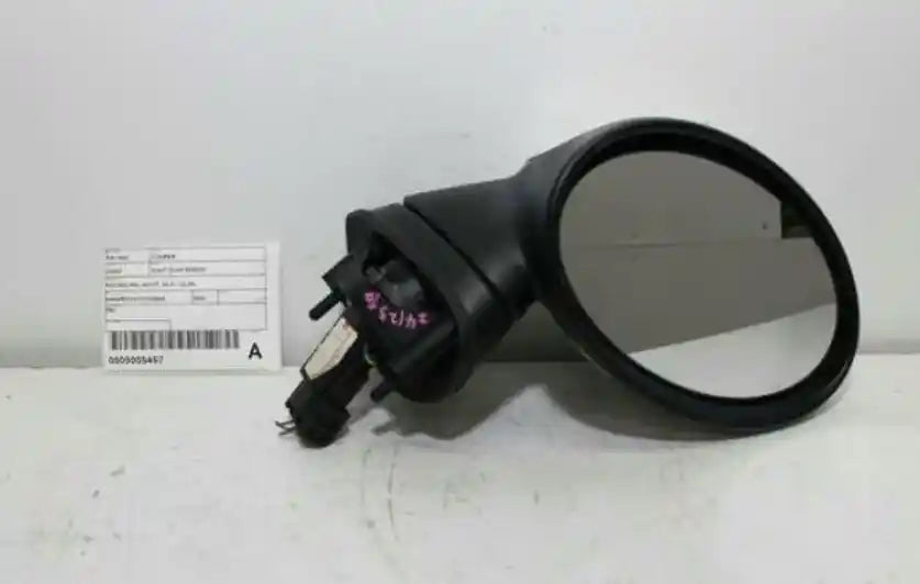 Used MINI, Cooper Right Door Mirror R50/R52/R53 White 04/01 06/08 2003 – image 1 - All Good Parts